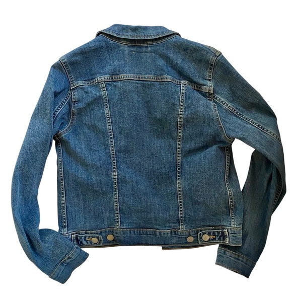 Levi’s Classic Denim Trucker Jacket Effortless Cool Vibe | M - Picture 5 of 9